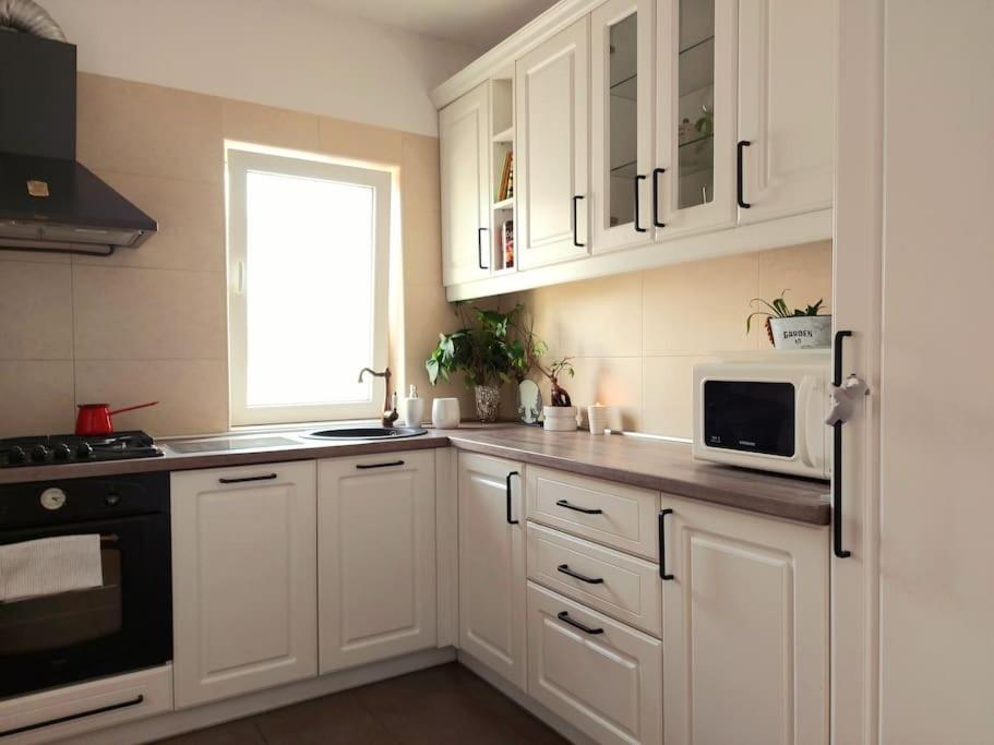 Cosy Boutique 61 Sqm Apartment - Private Parking - Ten Blocks Residence Βουκουρέστι Εξωτερικό φωτογραφία